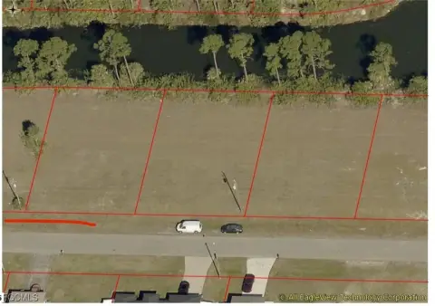 Cape Coral Canal-Front Vacant Lot