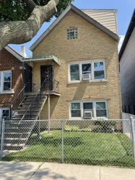 Triplex with Flexible Unit Layout