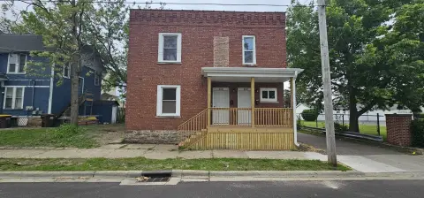 Renovated Duplex with Rear Decks