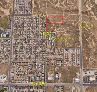 Land in East Lancaster