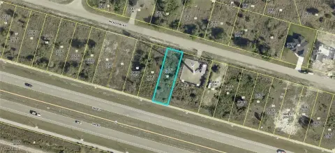 Commercial Lot in Growing Area