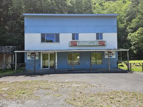 Mixed-Use Store and Apartment