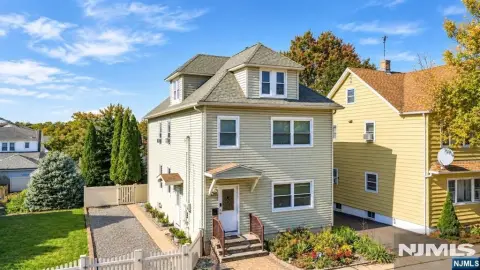 Duplex with Finished Walk-Out Basement