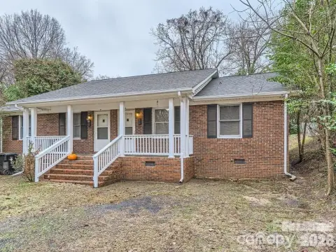 Brick Duplex with Vacant Unit