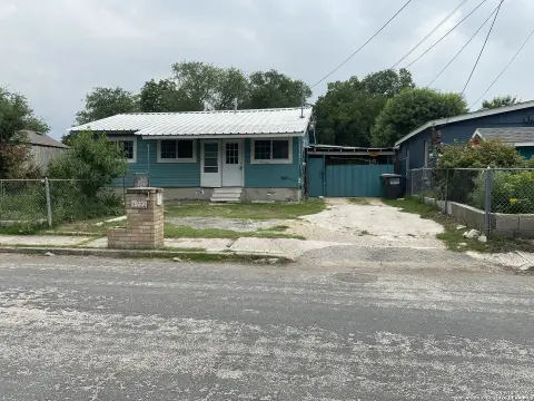 Duplex with Central Air