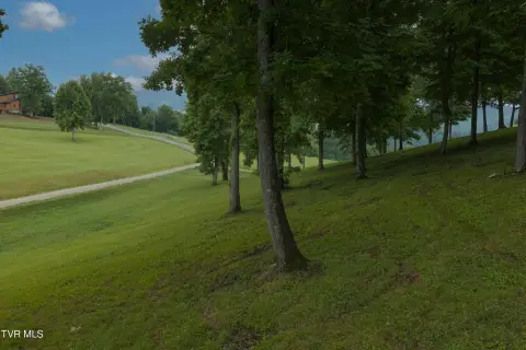 Lakefront Residential Homesite