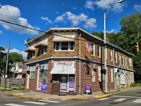 Mixed-Use Corner Asset in Elmwood
