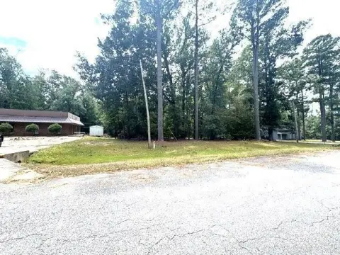 Commercial Land Near Medical Uses