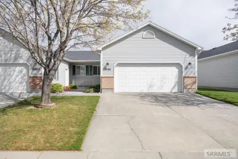 Thayer Bridge Circle Townhome