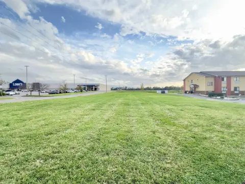 Prime Commercial Lot Near Lowe's