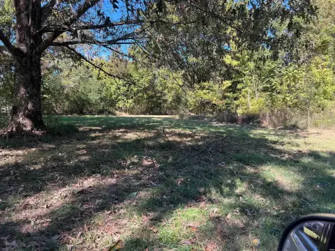 Residential Land in Martin, TN