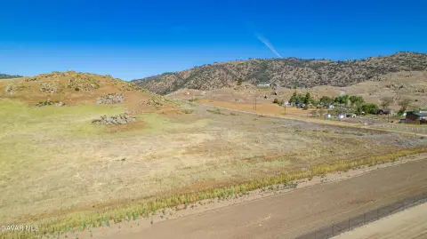 19 Acres in Cummings Valley
