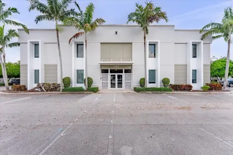 Elevator-Served Office Suite