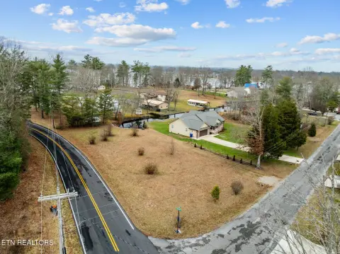 Lakefront Lot in Lake Tansi