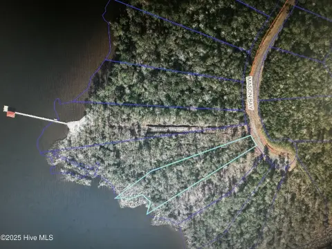 Waterfront Lot in Masons Pointe