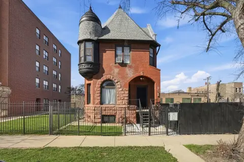 East Garfield Park Multifamily Opportunity