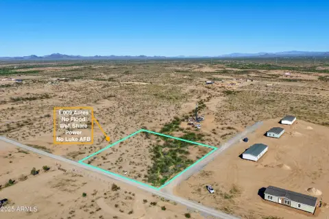 Wittmann Acreage with Well Share