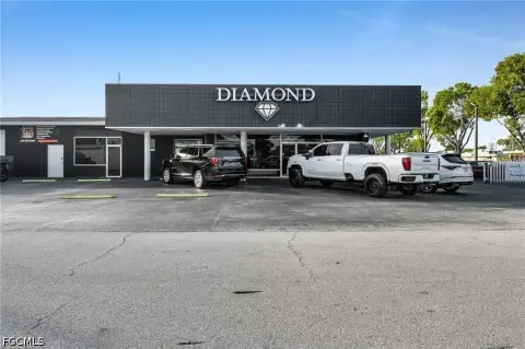 Automotive Service Property with 13 Overhead Doors