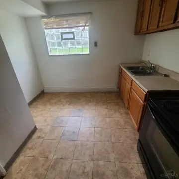 Well-Maintained 9-Unit Investment Property