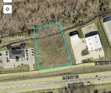 Commercial Lot in Growing Area