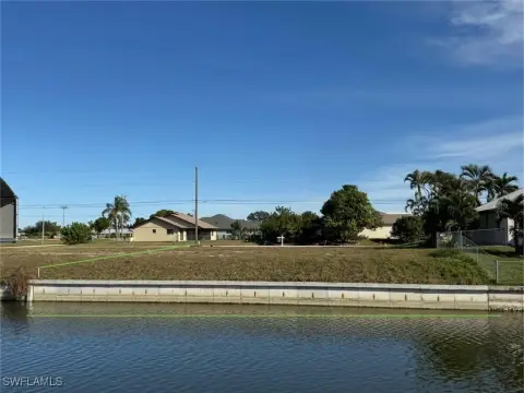 Gulf Access Lot in Cape Coral