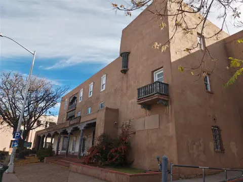 Santa Fe Office Suite Rental