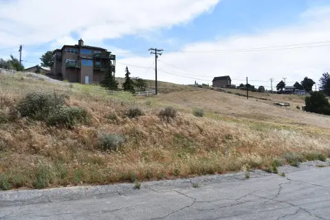 Residential Lot in Lake Elizabeth