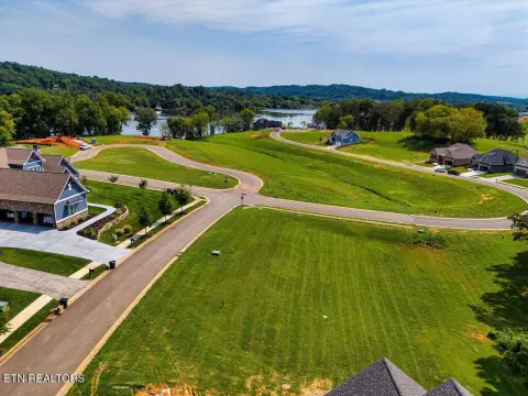 Tennessee National Corner Lot