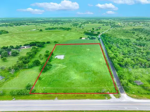 Hard-Corner Commercial Land