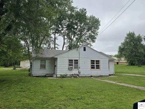 Duplex in Clinton, Missouri