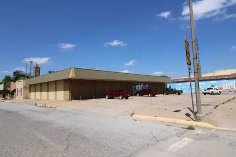 Specialty Commercial Building with Parking