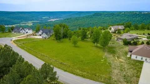 Bluff Lot in Jasper Highlands