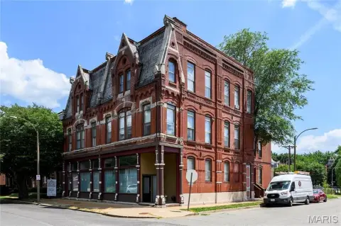 Renovated Historic Benton Park Apartments