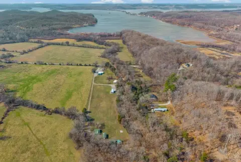 Versatile Property Near Kentucky Lake