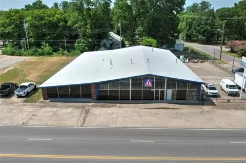 Renovated Flex Showroom-Warehouse