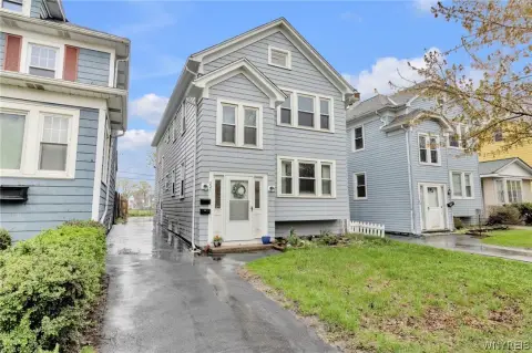 Well-Maintained Two-Unit Multifamily Property