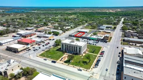 Downtown Jacksboro Square Prime Location