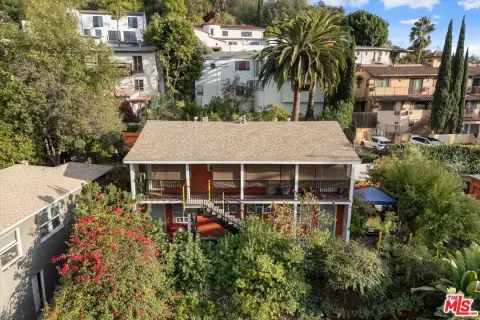 Four-Unit Multifamily Building in Los Angeles