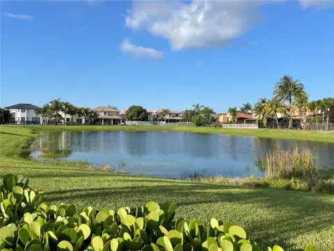 Lakefront Parcel in Sunset Lakes