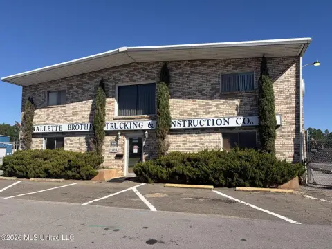 Office Unit with Private Offices