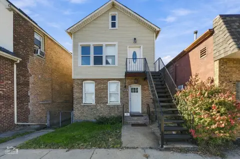 Renovated Duplex with Garage