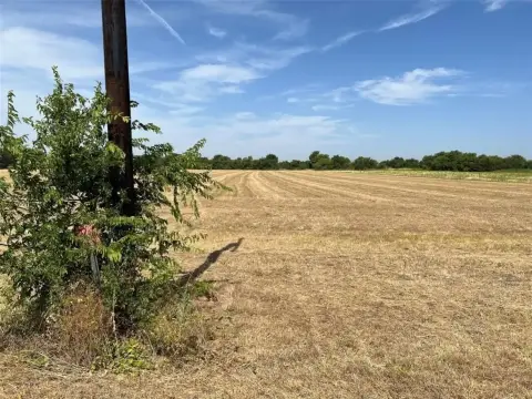 Residential Land in Sadler, Texas