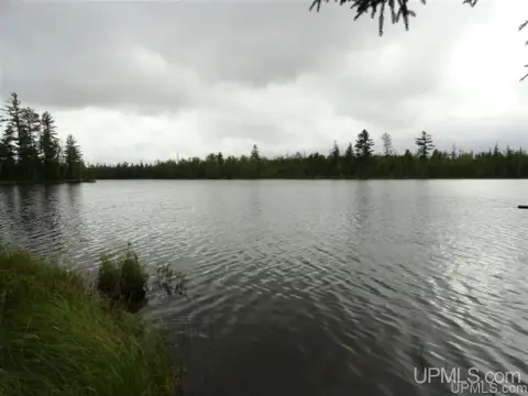 Private Lake Hunting Land