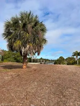 Waterfront Lot in Port Charlotte