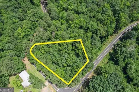 Spacious Corner Lot in Milledgeville