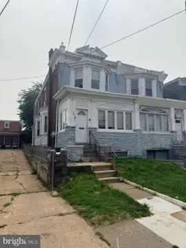 Duplex Property with Vacant Unit