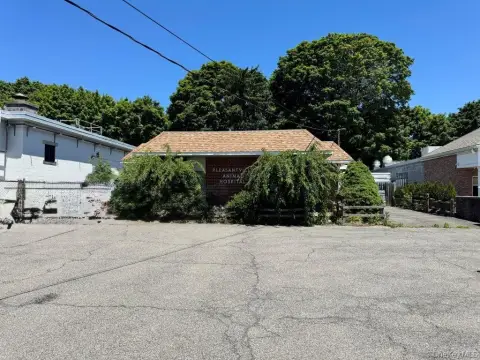 Stand-Alone Office Building with Parking
