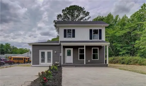 Suffolk Mixed-Use Property For Sale