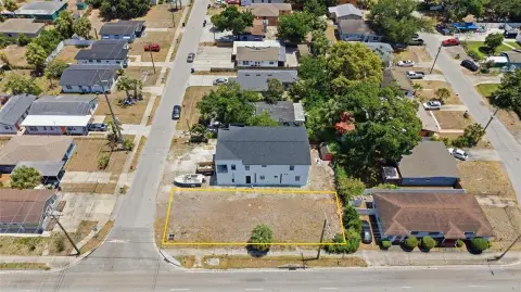 Cleared Corner Lot in Tampa