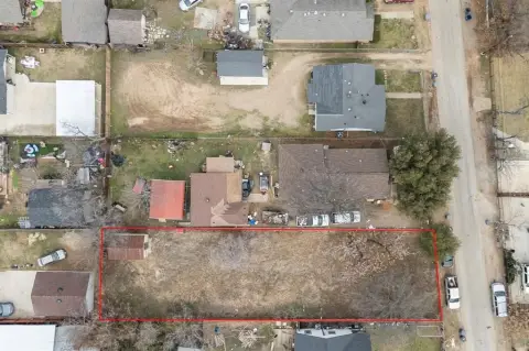 Residential Land in Dallas, TX